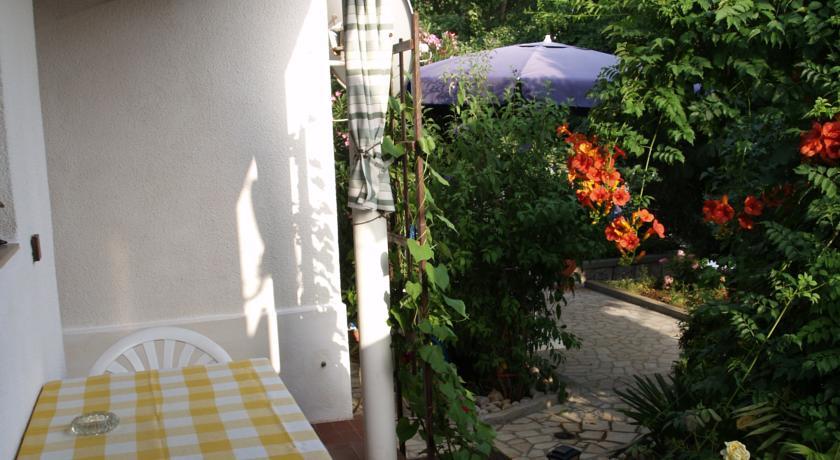 Apartman Nena Appartement Klenovica Kamer foto